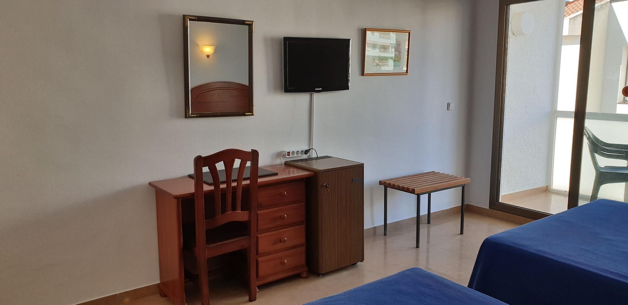 Medplaya Hotel Vistamar Costa Dorada โอสปิตาเล็ต เด ลินฟันต์ ภายนอก รูปภาพ