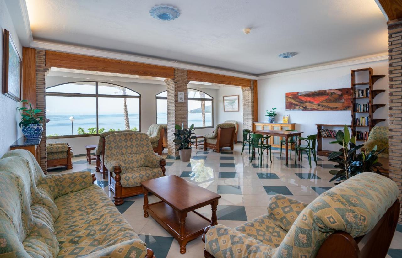 Medplaya Hotel Vistamar Costa Dorada โอสปิตาเล็ต เด ลินฟันต์ ภายนอก รูปภาพ